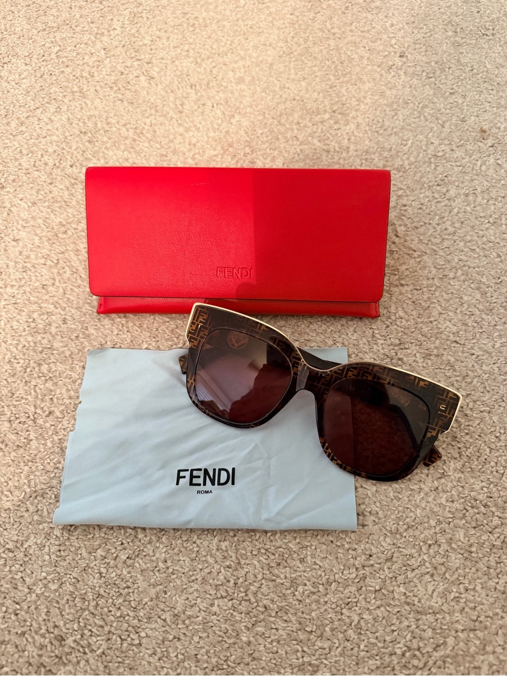Fendi FF Logo Cat-Eye Sunglasses